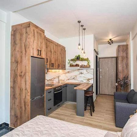 Condo Next To Metro St Athens! المظهر الخارجي الصورة