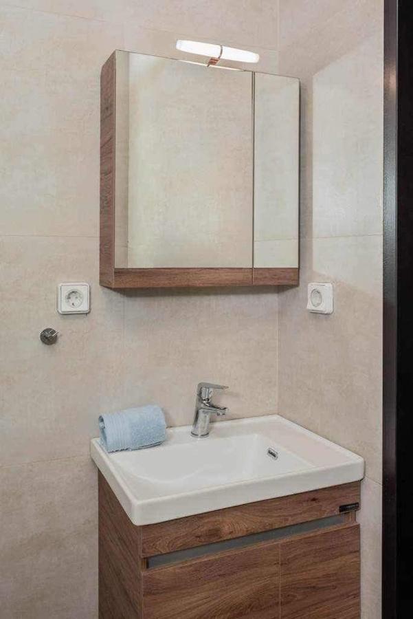 Condo Next To Metro St Athens! المظهر الخارجي الصورة